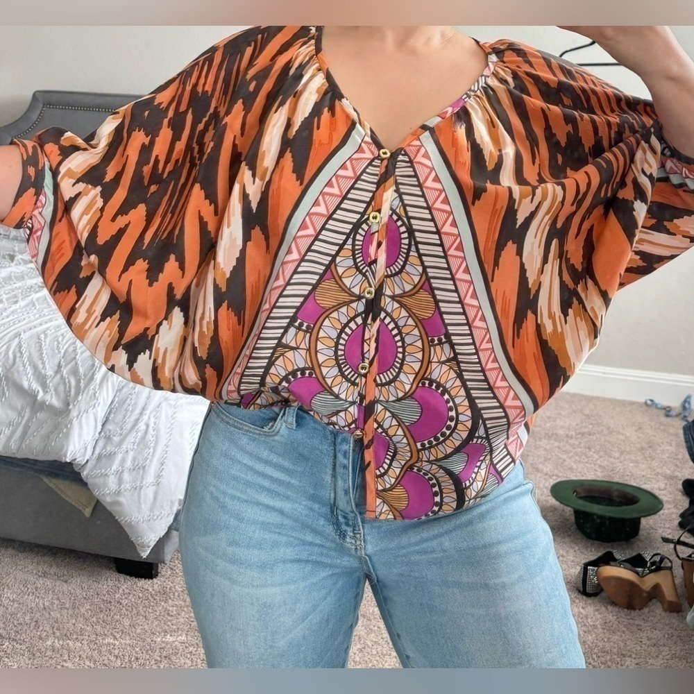 It collection 100% silk dolman sleeve top Size Small - Picture 7 of 7